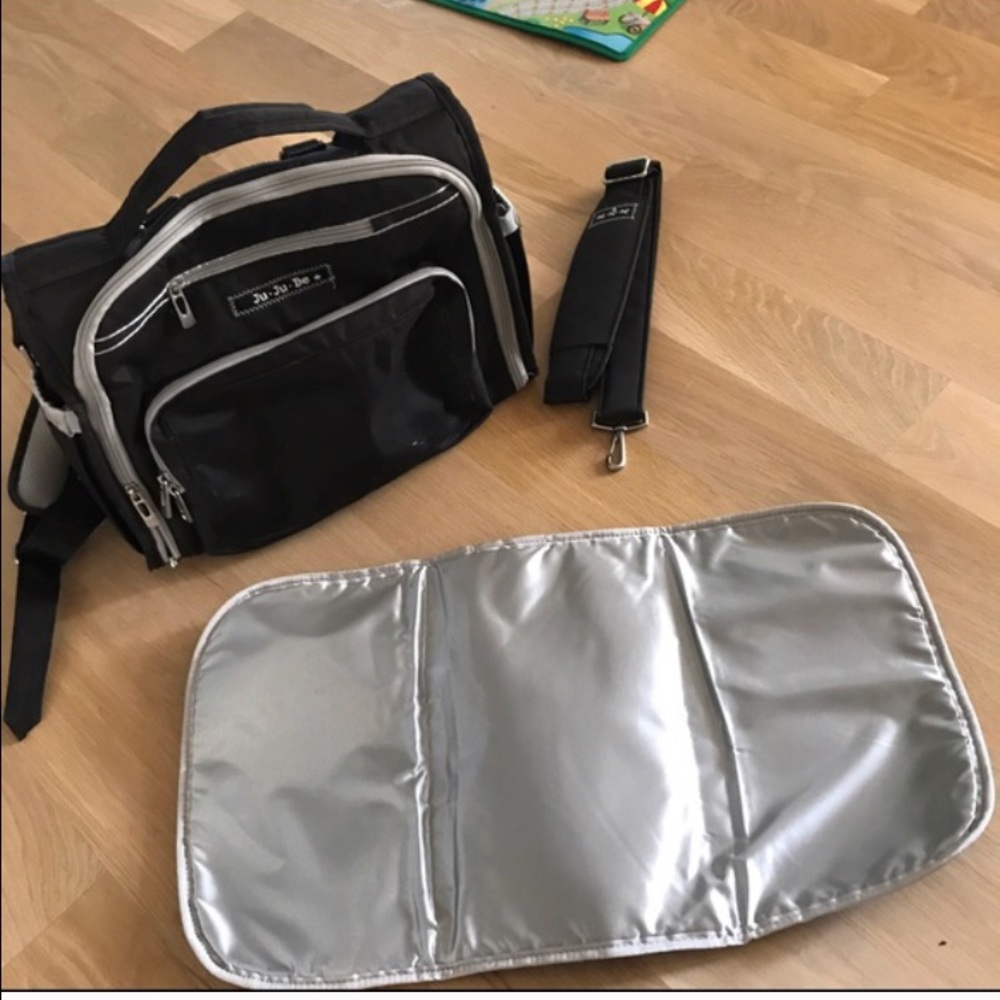 Ju-ju-be backpack diaper bag, great condition!